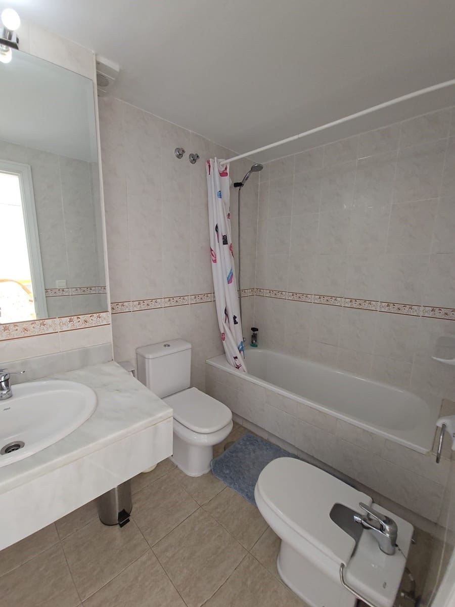 3 makuuhuone Kattohuoneisto vuokrattavana paikassa Marbella mukana uima-altaan 
autotalli - 2 000 € (Ref: 9543958)