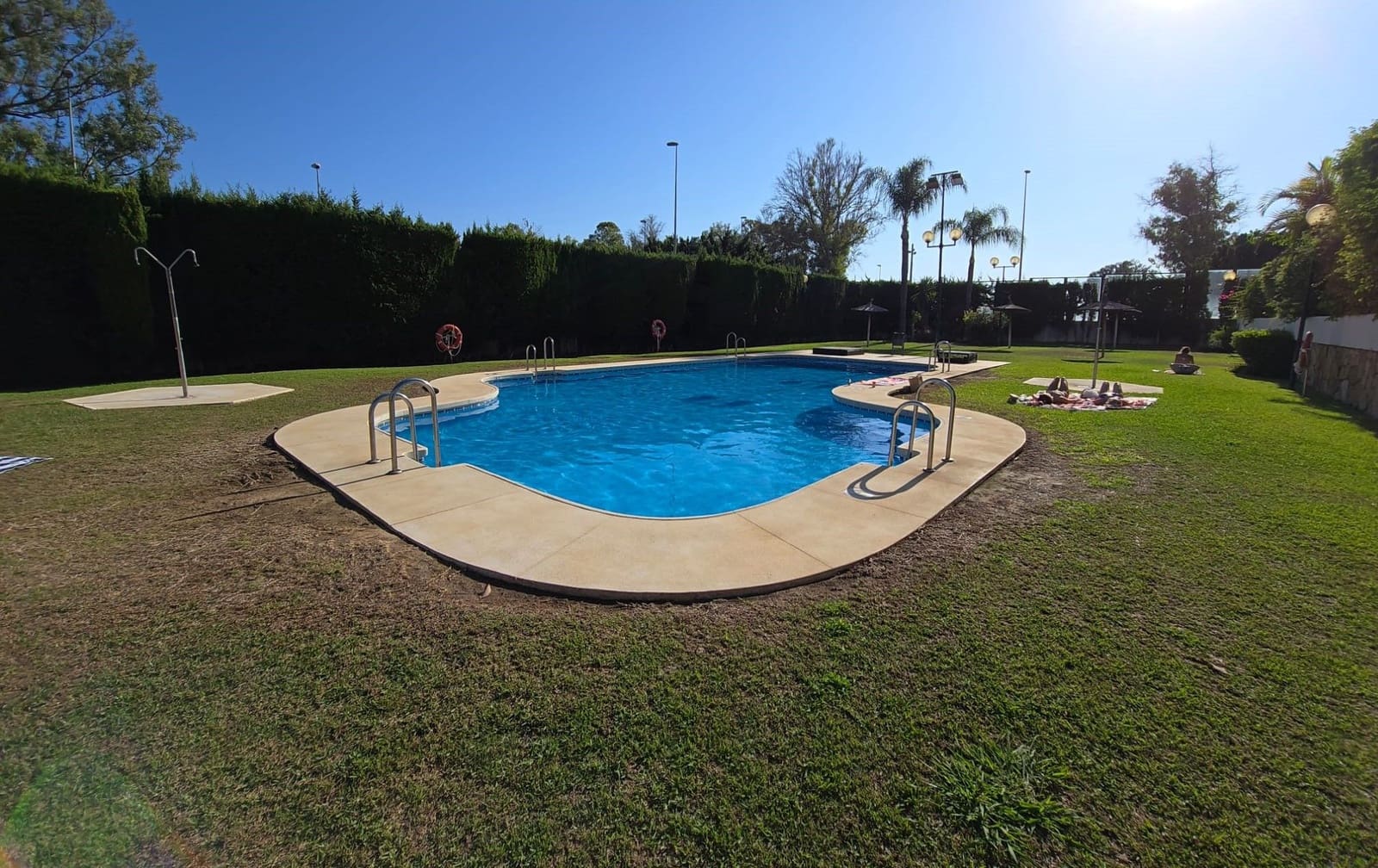 3 makuuhuone Kattohuoneisto vuokrattavana paikassa Marbella mukana uima-altaan 
autotalli - 2 000 € (Ref: 9543958)