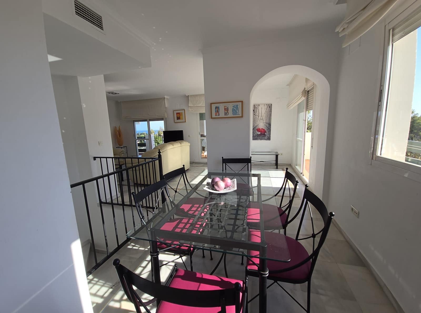 3 makuuhuone Kattohuoneisto vuokrattavana paikassa Marbella mukana uima-altaan 
autotalli - 2 000 € (Ref: 9543958)