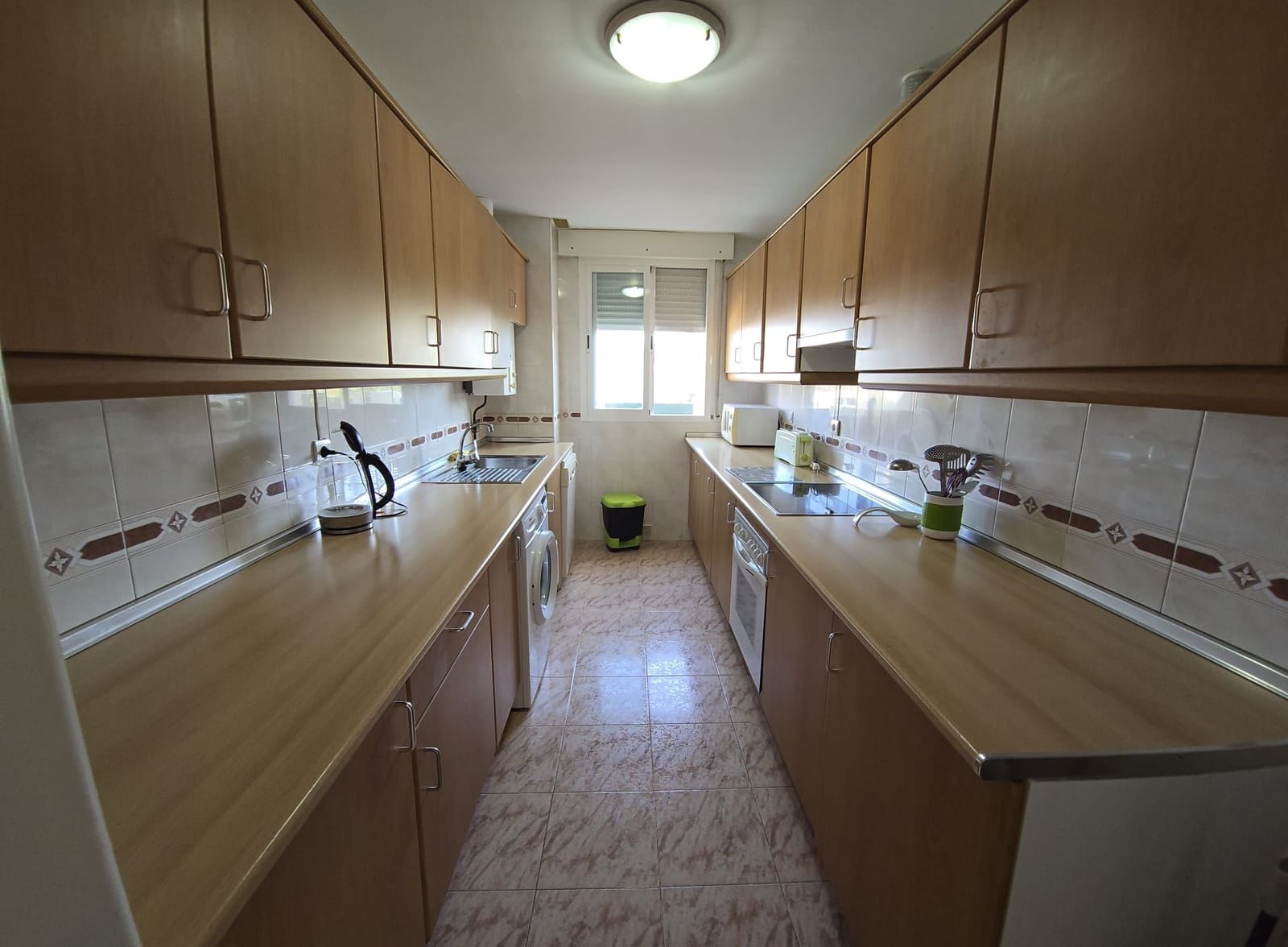 3 makuuhuone Kattohuoneisto vuokrattavana paikassa Marbella mukana uima-altaan 
autotalli - 2 000 € (Ref: 9543958)