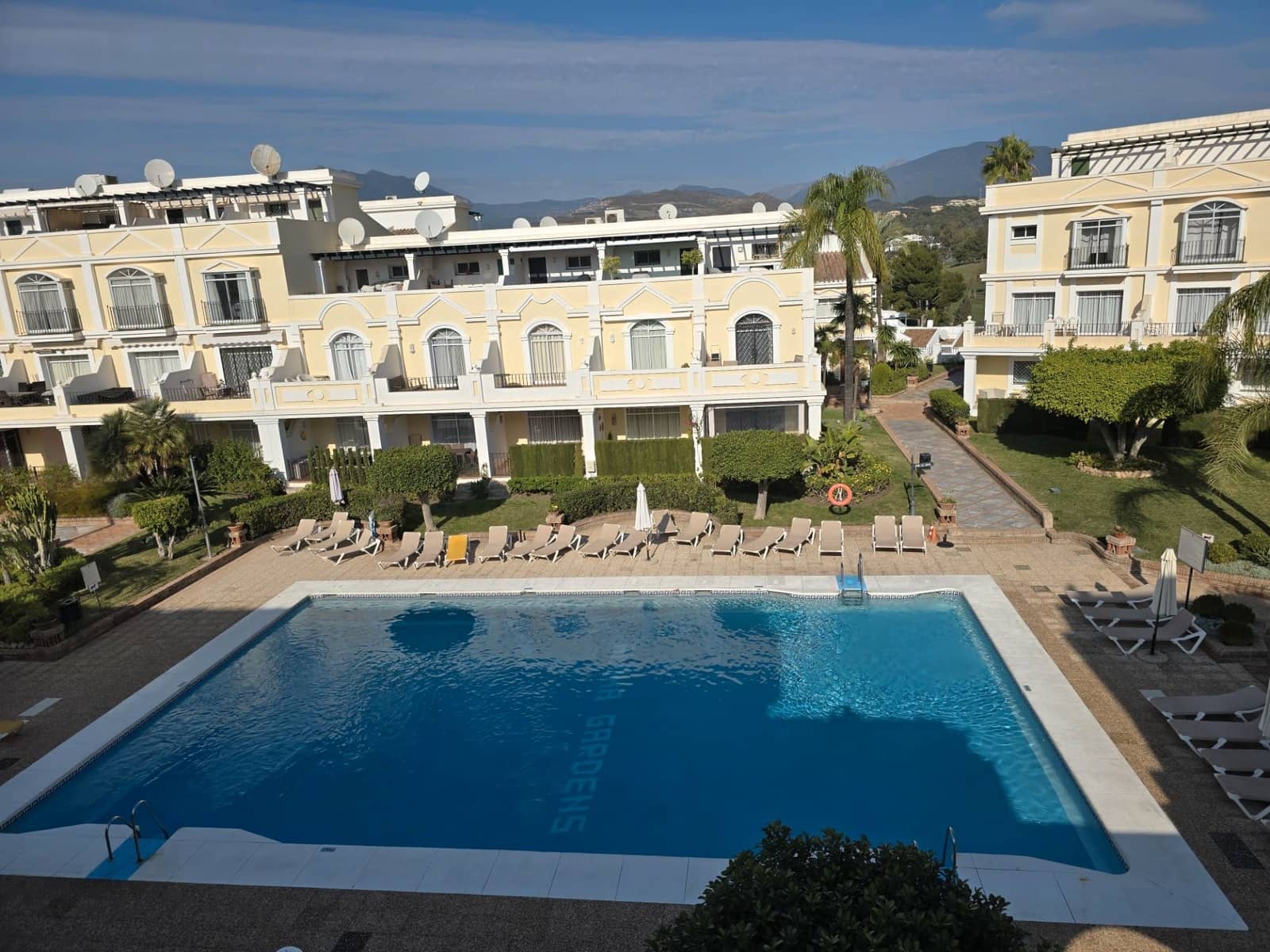 Casa de 2 habitaciones en Marbella en alquiler - 2.500 € (Ref: 9543960)