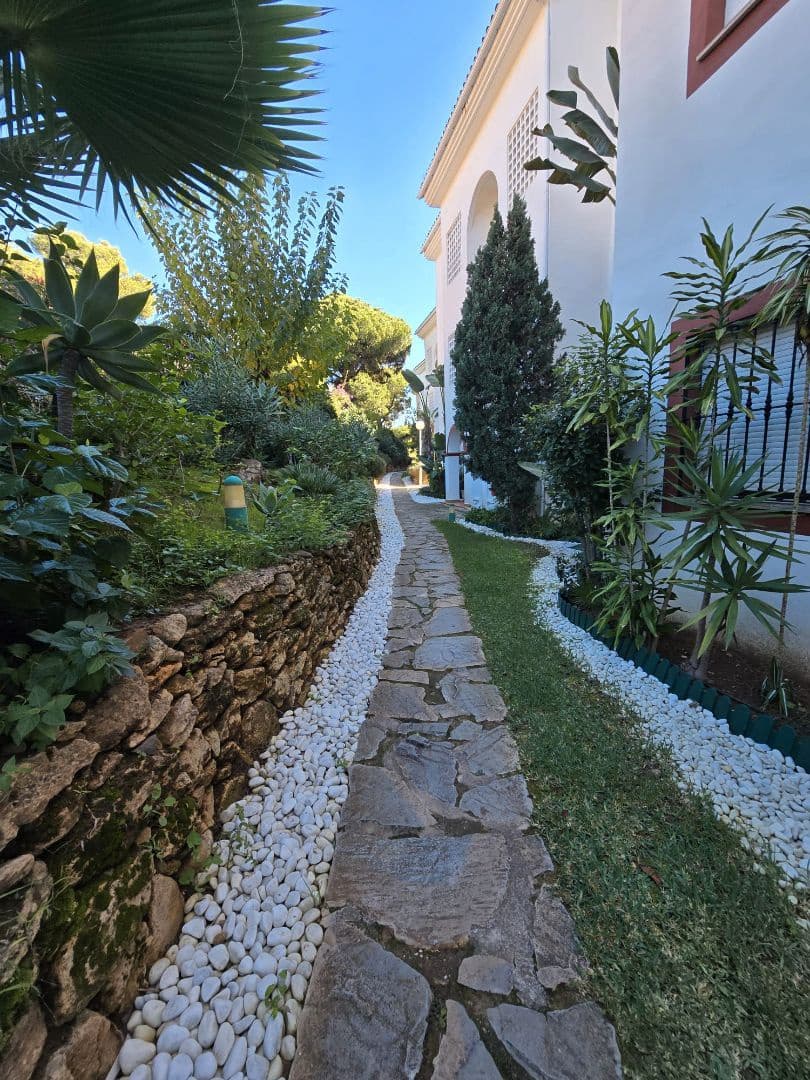 3 sovrum Lägenhet att hyra i Marbella med pool garage - 2 300 € (Ref: 9543961)