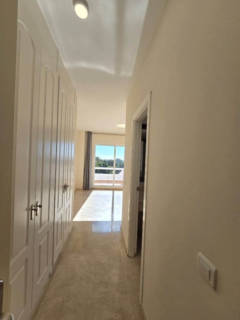 3 sovrum Lägenhet att hyra i Marbella med pool garage - 2 300 € (Ref: 9543961)