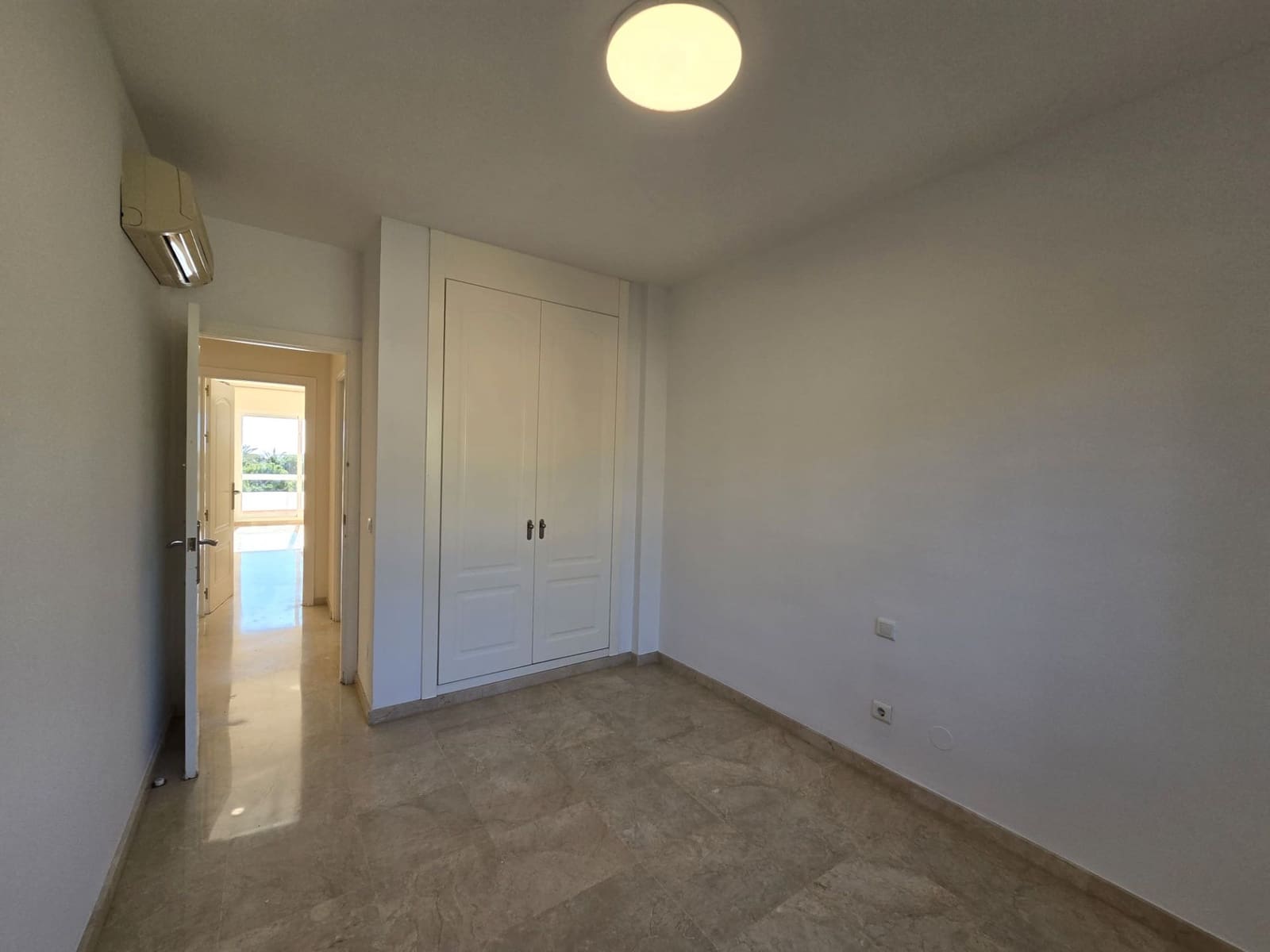 3 sovrum Lägenhet att hyra i Marbella med pool garage - 2 300 € (Ref: 9543961)