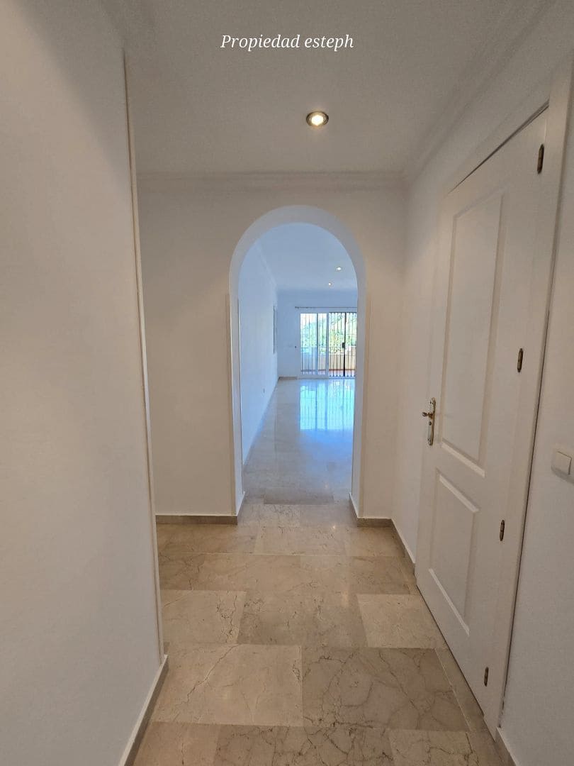 2 sovrum Lägenhet till salu i Marbella med pool garage - 495 000 € (Ref: 9543962)