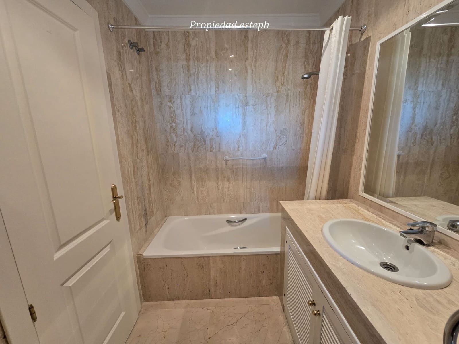 2 sovrum Lägenhet till salu i Marbella med pool garage - 495 000 € (Ref: 9543962)