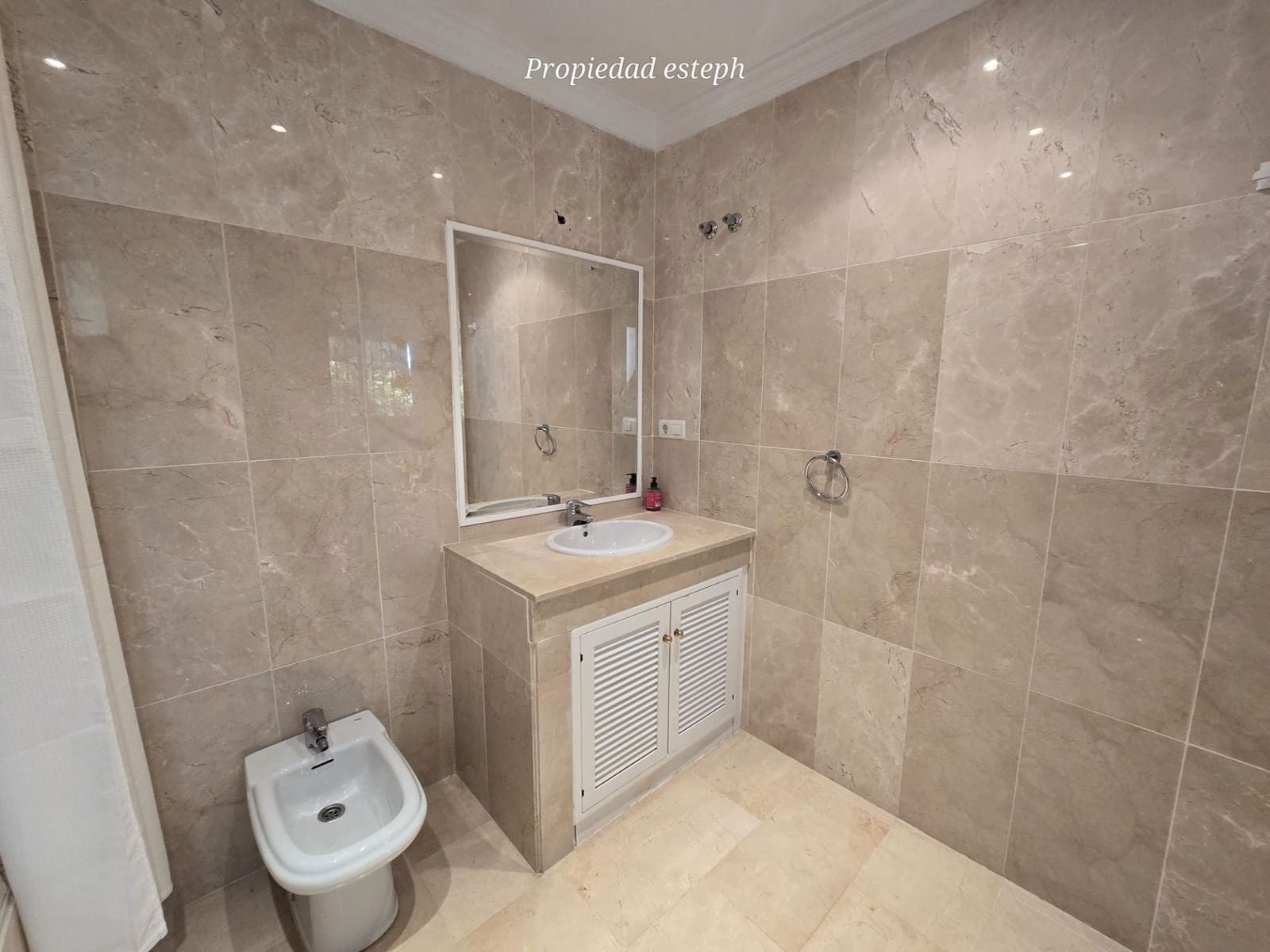 2 sovrum Lägenhet till salu i Marbella med pool garage - 495 000 € (Ref: 9543962)