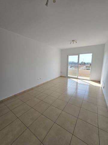 Piso de 3 habitaciones en Rodeo Alto - Guadaiza - La Campana, Marbella en venta con garaje - 325.000 € (Ref: 9543963)