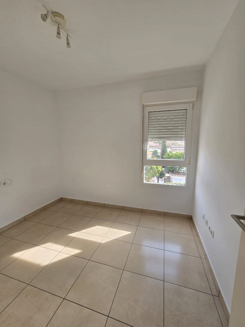 Piso de 3 habitaciones en Marbella en venta con garaje - 325.000 € (Ref: 9543963)