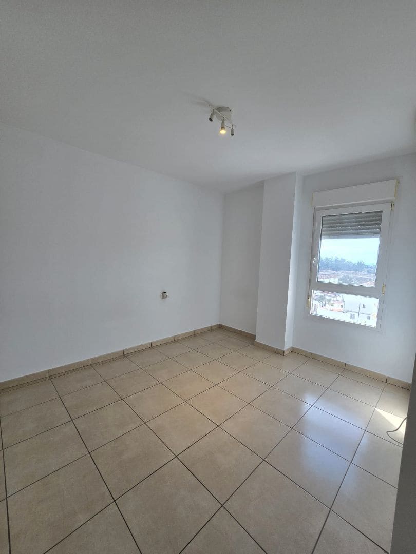 Piso de 3 habitaciones en Marbella en venta con garaje - 325.000 € (Ref: 9543963)