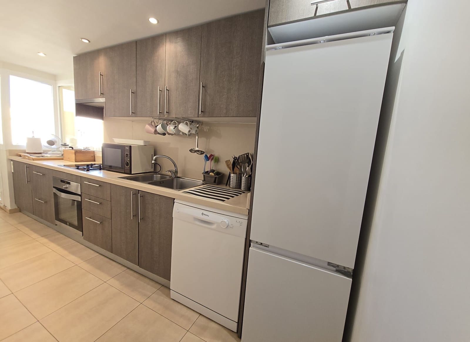 2 slaapkamer Flat te huur in Marbella met zwembad garage - € 1.800 (Ref: 9543964)