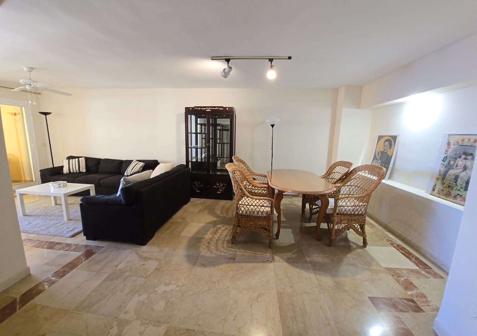 2 slaapkamer Flat te huur in Marbella met zwembad garage - € 1.800 (Ref: 9543964)