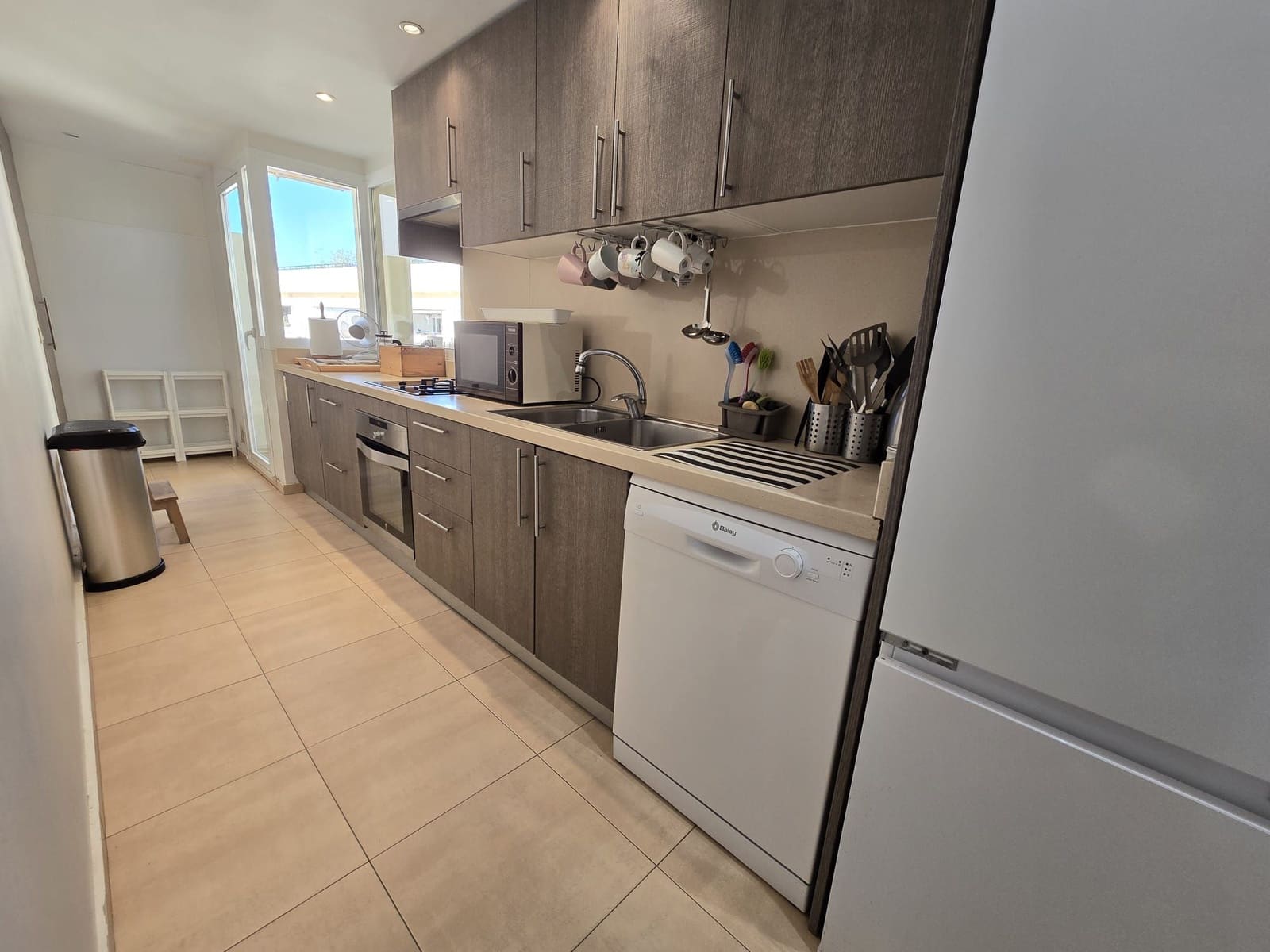 2 slaapkamer Flat te huur in Marbella met zwembad garage - € 1.800 (Ref: 9543964)