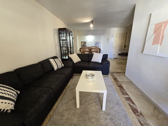 2 slaapkamer Flat te huur in Casco Antiguo, Marbella met zwembad garage - € 1.800 (Ref: 9543964)