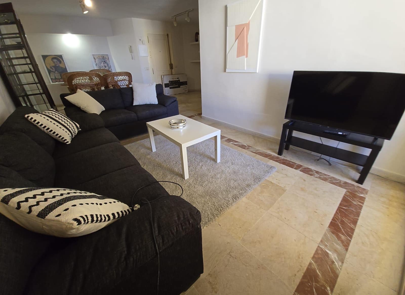 2 slaapkamer Flat te huur in Marbella met zwembad garage - € 1.800 (Ref: 9543964)