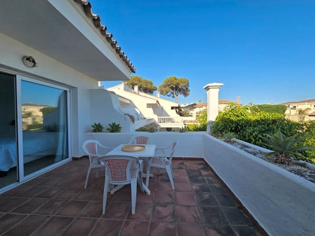 3 Zimmer Haus zu verkaufen in Las Chapas, Marbella mit Pool Garage - 830.000 € (Ref: 9543965)