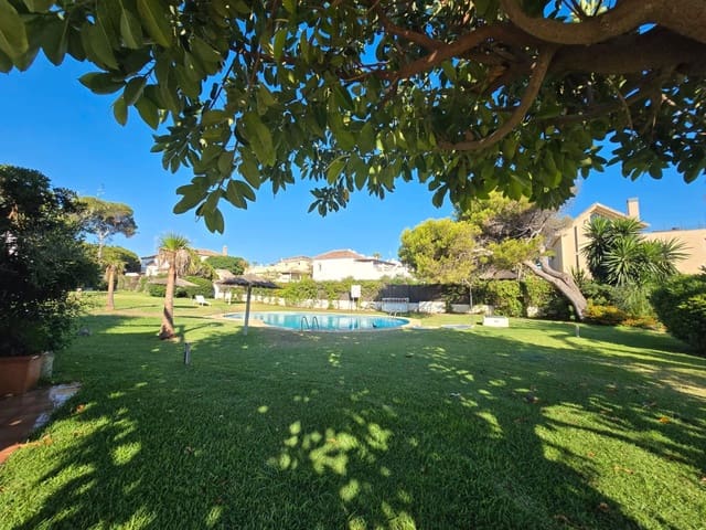 3 Zimmer Haus zu verkaufen in Las Chapas, Marbella mit Pool Garage - 830.000 € (Ref: 9543965)