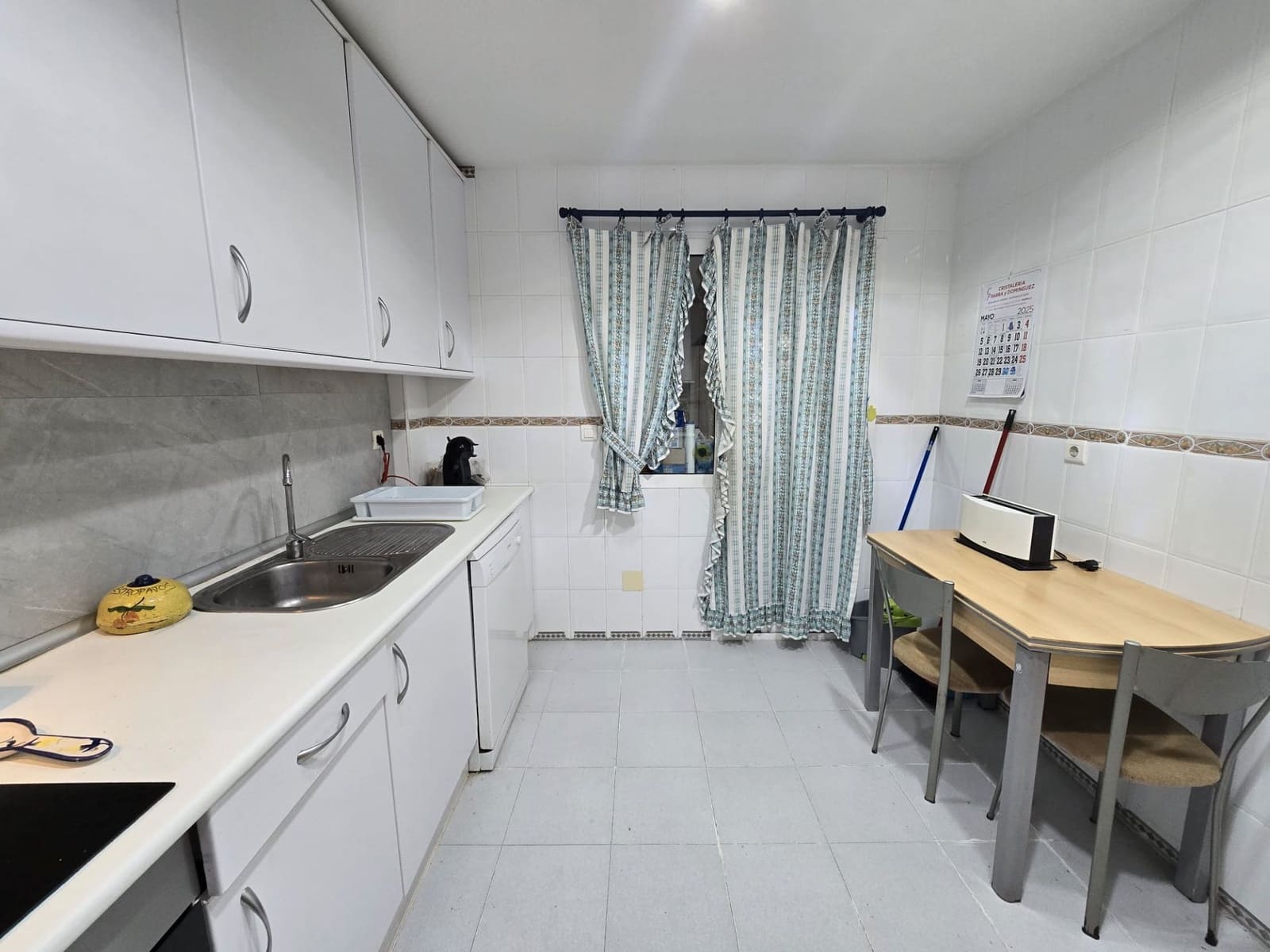 Piso de 2 habitaciones en Marbella en venta con piscina garaje - 560.000 € (Ref: 9543967)