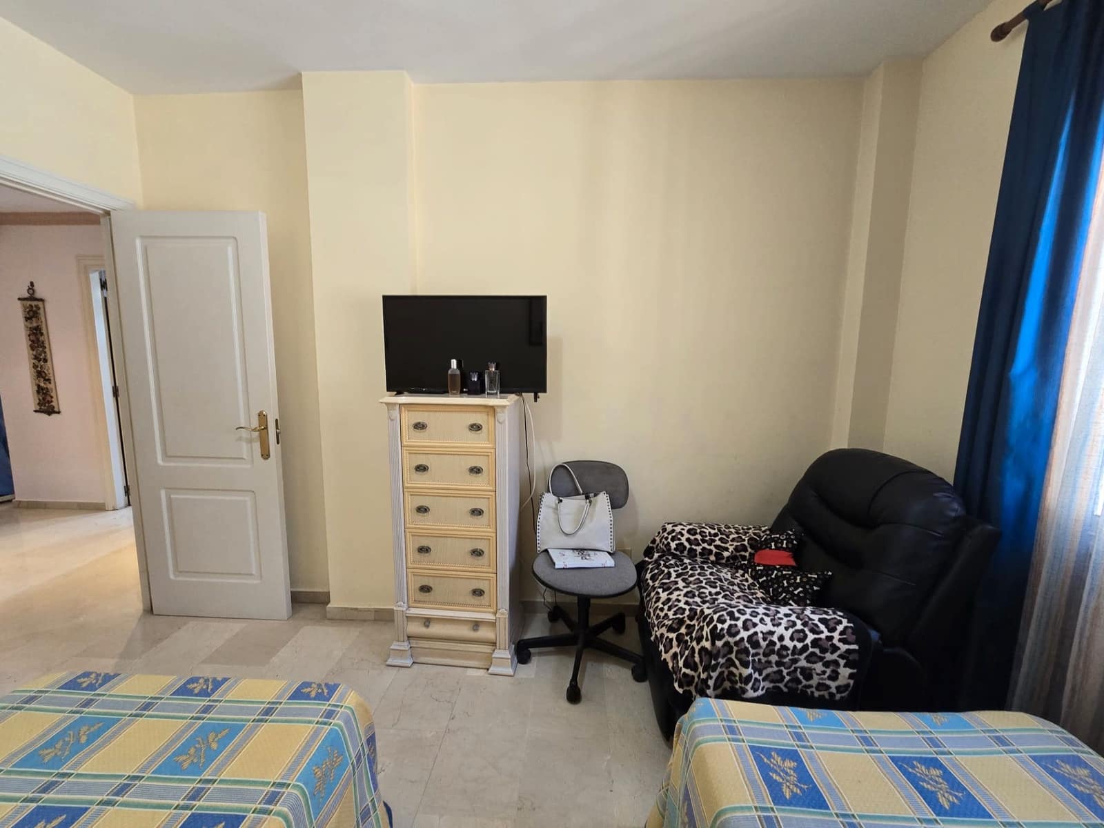 Piso de 2 habitaciones en Marbella en venta con piscina garaje - 560.000 € (Ref: 9543967)