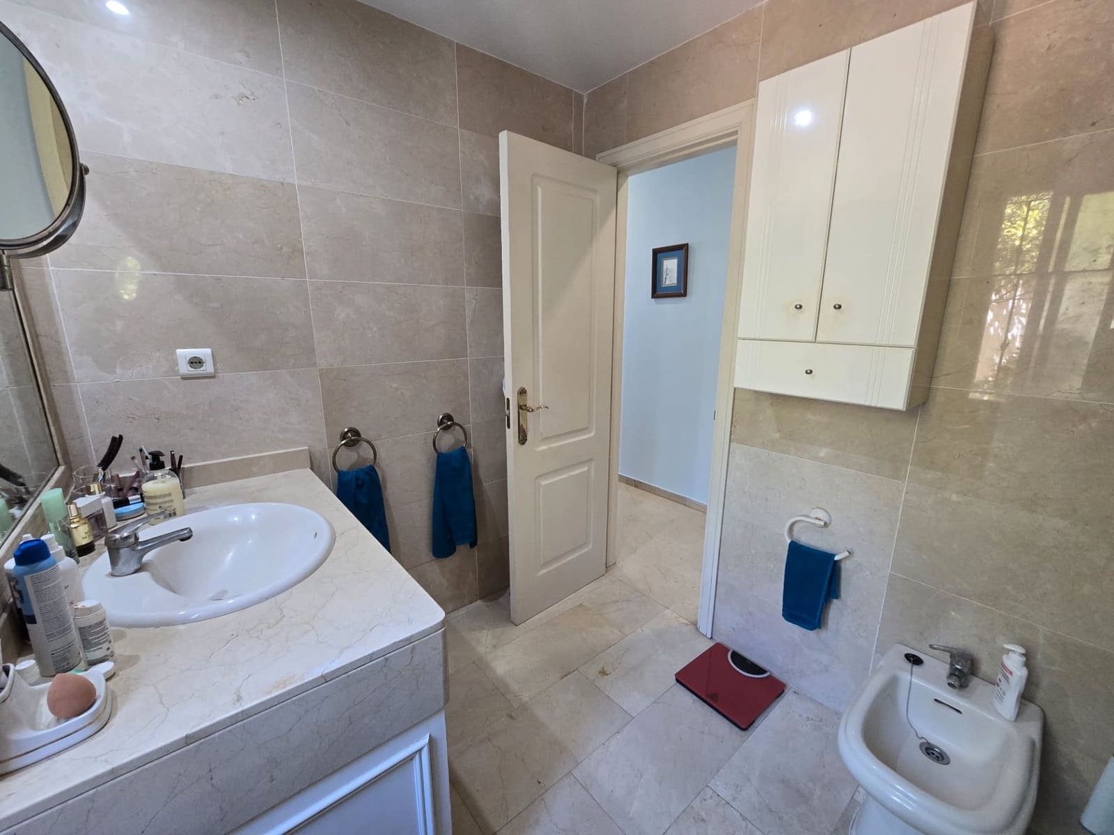 Piso de 2 habitaciones en Marbella en venta con piscina garaje - 560.000 € (Ref: 9543967)