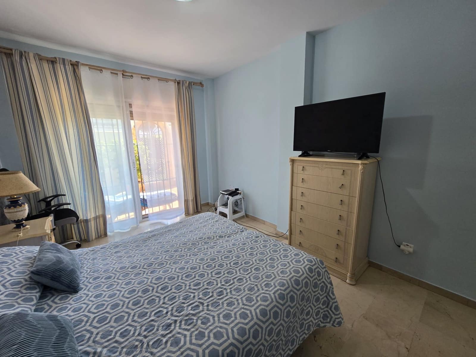 Piso de 2 habitaciones en Marbella en venta con piscina garaje - 560.000 € (Ref: 9543967)