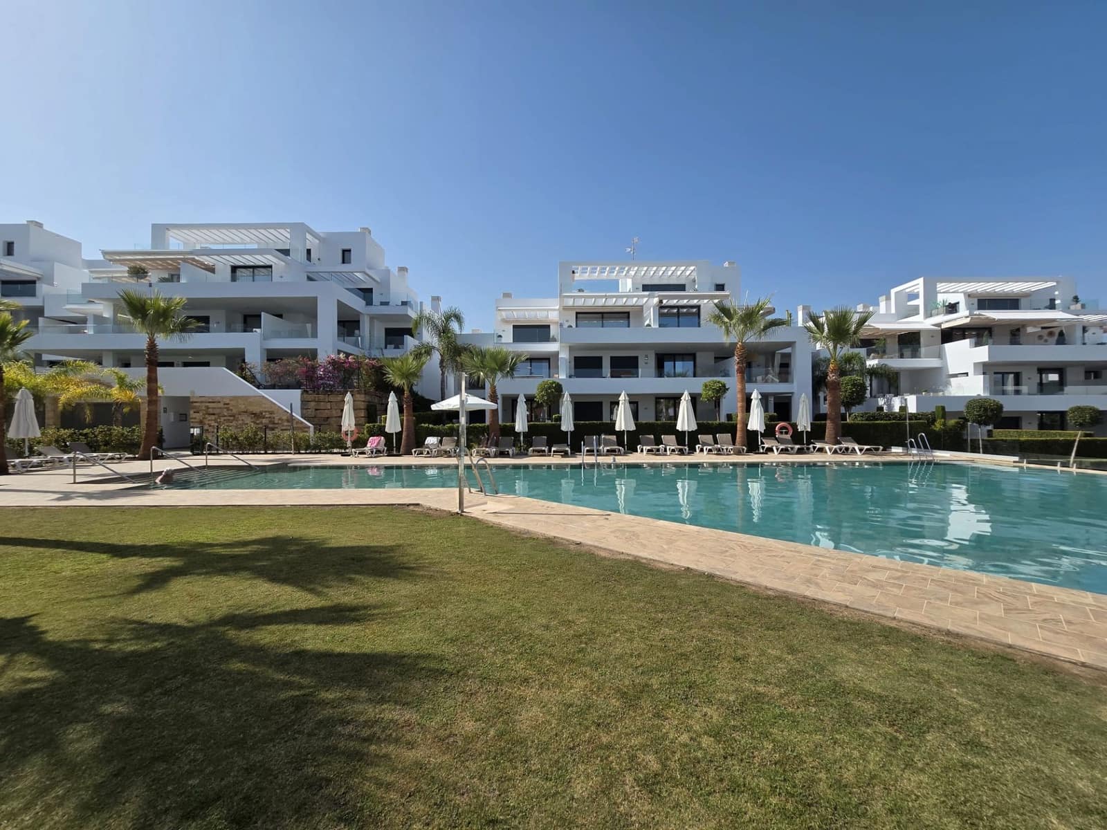 2 quarto Apartamento para venda em El Paraiso com piscina garagem - 570 000 € (Ref: 9543968)