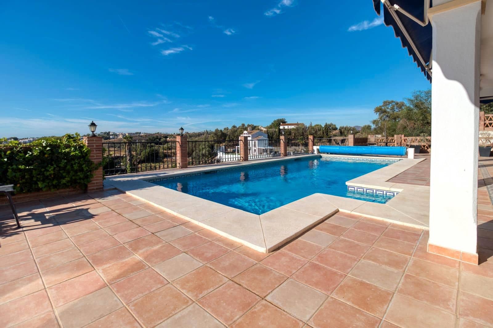 4 bedroom Villa for sale in Mijas with pool garage - € 1,400,000 (Ref: 9543971)