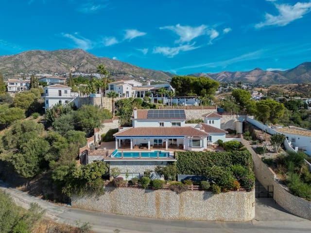 4 sypialnia Willa na sprzedaż w Mijas pueblo, Mijas z basenem garażem - 1 400 000 € (Ref: 9543971)