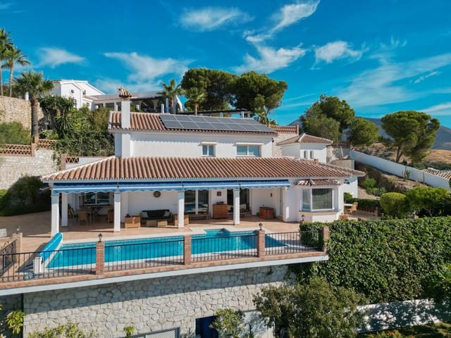 4 sypialnia Willa na sprzedaż w Mijas pueblo, Mijas z basenem garażem - 1 400 000 € (Ref: 9543971)