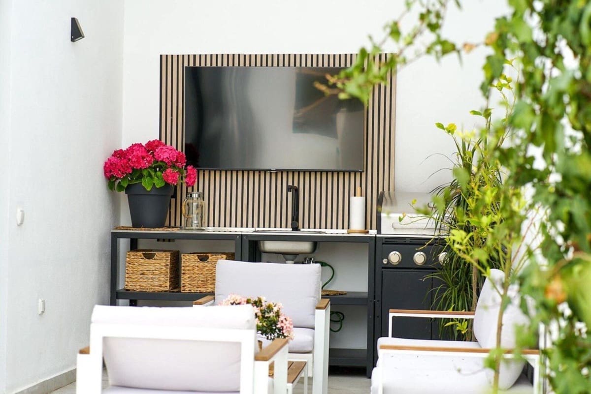 5 sypialnia Willa na sprzedaż w Benahavis z basenem garażem - 1 299 000 € (Ref: 8802370)