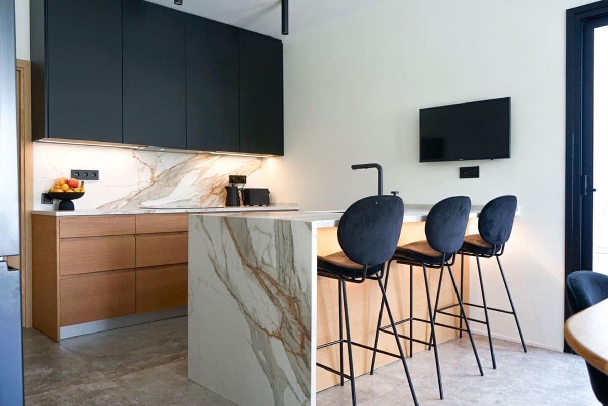 5 sypialnia Willa na sprzedaż w Benahavis z basenem garażem - 1 299 000 € (Ref: 8802370)