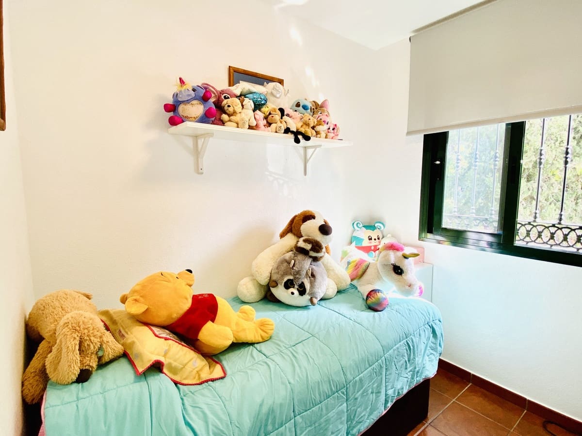 4 soverom Hus til salgs i Benahavis med garasje - € 620 000 (Ref: 8802371)