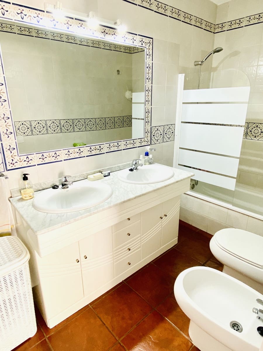 4 soverom Hus til salgs i Benahavis med garasje - € 620 000 (Ref: 8802371)