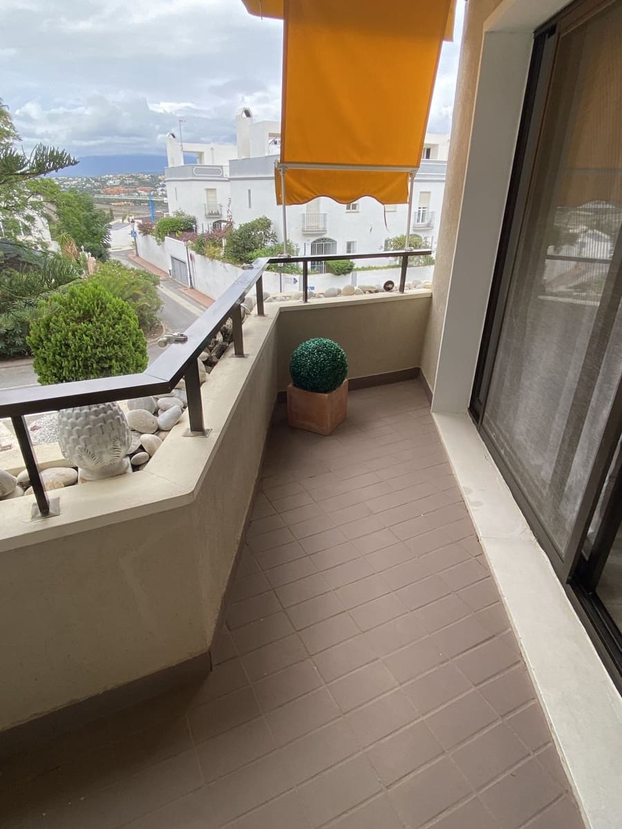 1 sypialnia Apartament na sprzedaż w San Pedro de Alcantara z basenem garażem - 235 000 € (Ref: 8802375)