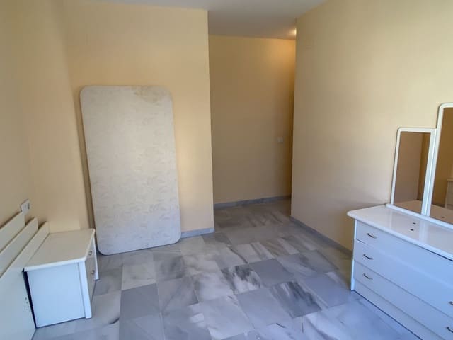 4 sovrum Lägenhet till salu i Rodeo Alto - Guadaiza - La Campana, Marbella med pool - 280 000 € (Ref: 8802376)