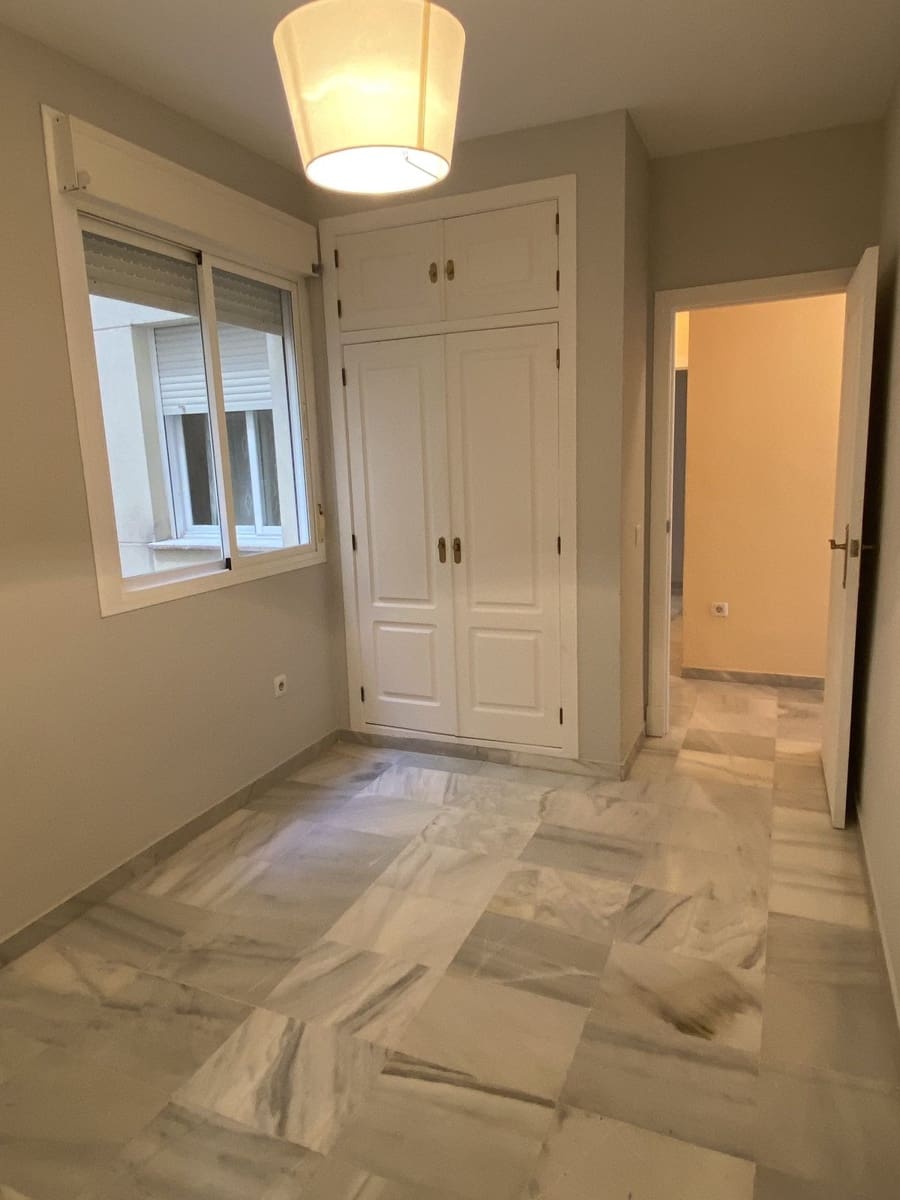 4 soveværelse Lejlighed til salg i Nueva Andalucia med swimmingpool - € 280.000 (Ref: 8802376)