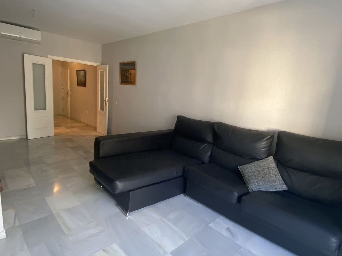 4 soveværelse Lejlighed til salg i Nueva Andalucia med swimmingpool - € 280.000 (Ref: 8802376)