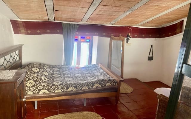 3 soverom Hus til salgs i Zahara de la Sierra - € 95 000 (Ref: 8802380)