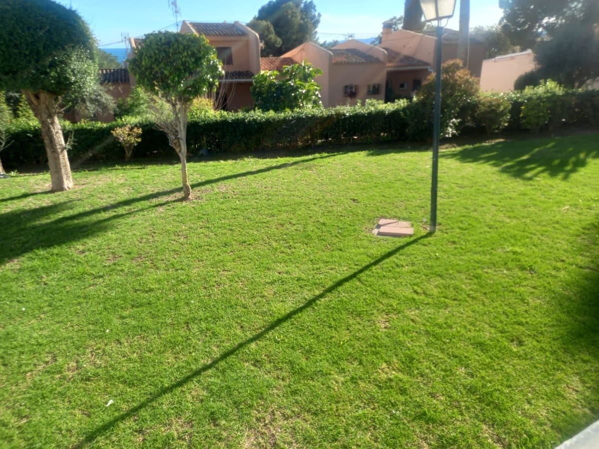 Apartament na sprzedaż w Estepona - 169 900 € (Ref: 8928054)