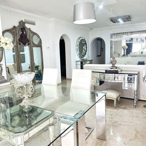 2 bedroom Apartment for sale in Guadalmina Alta, Marbella with pool - € 450,000 (Ref: 8945679)