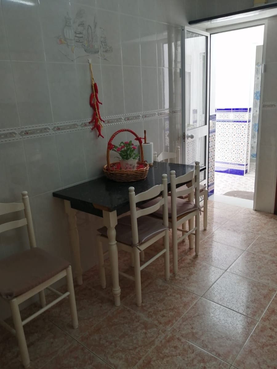 6 bedroom Townhouse for sale in Algodonales with garage - € 226,000 (Ref: 9084924)