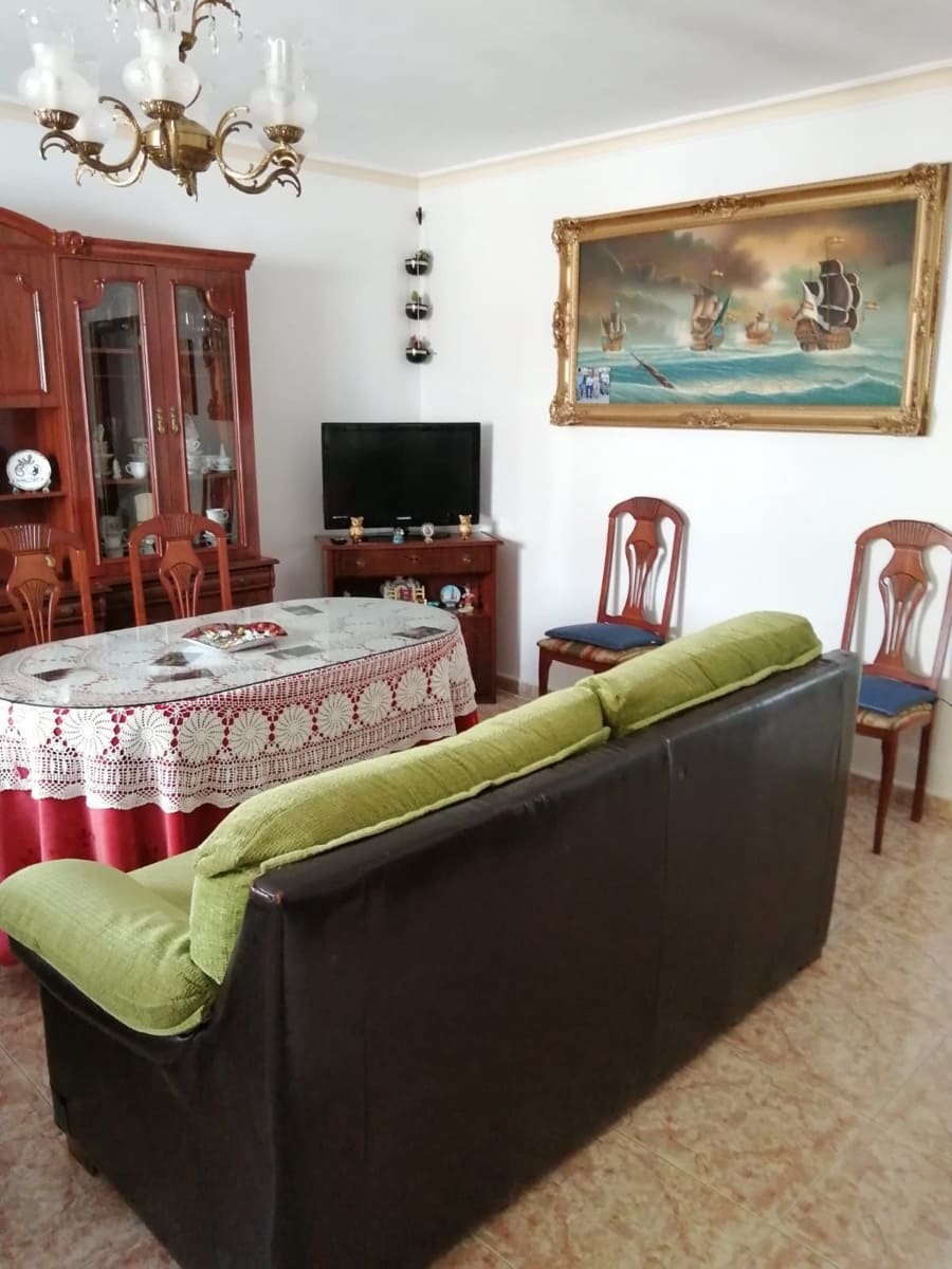 6 bedroom Townhouse for sale in Algodonales with garage - € 226,000 (Ref: 9084924)