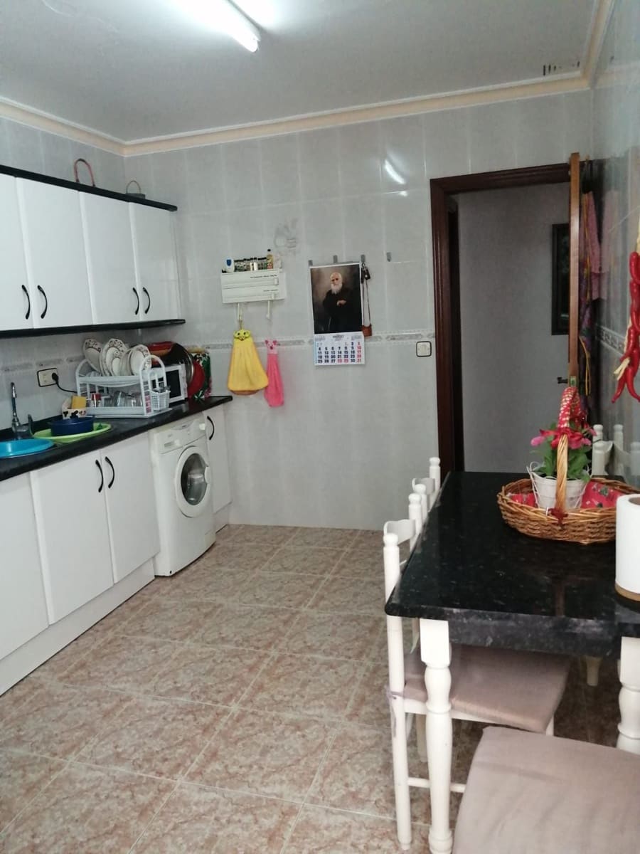 6 bedroom Townhouse for sale in Algodonales with garage - € 226,000 (Ref: 9084924)