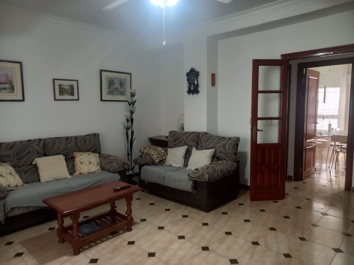 6 bedroom Townhouse for sale in Algodonales with garage - € 226,000 (Ref: 9084924)