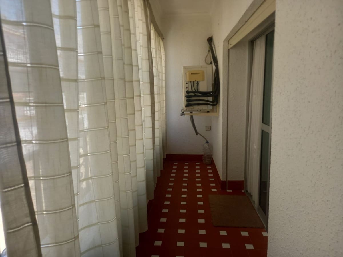 6 bedroom Townhouse for sale in Algodonales with garage - € 226,000 (Ref: 9084924)