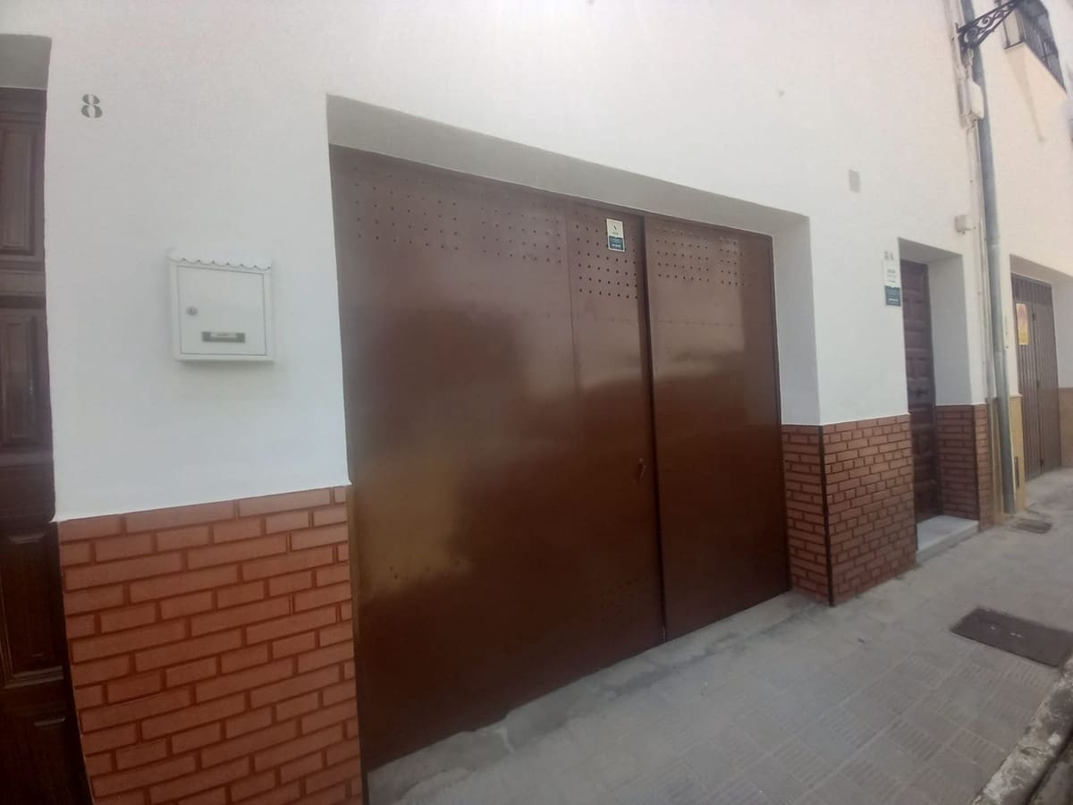 6 bedroom Townhouse for sale in Algodonales with garage - € 226,000 (Ref: 9084924)