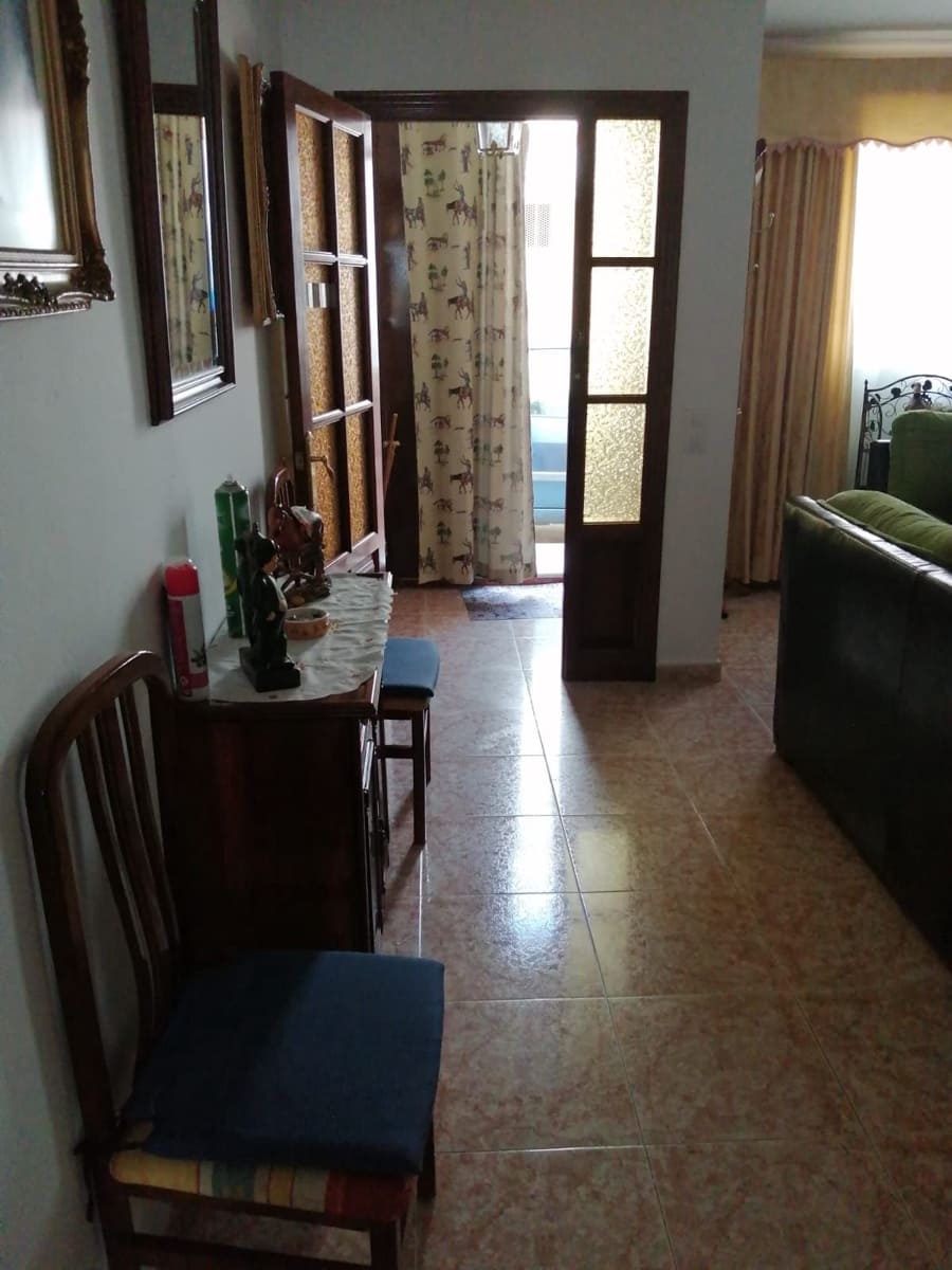 6 bedroom Townhouse for sale in Algodonales with garage - € 226,000 (Ref: 9084924)