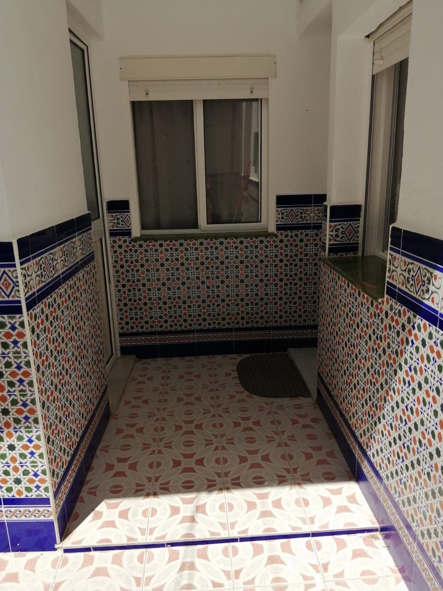 6 bedroom Townhouse for sale in Algodonales with garage - € 226,000 (Ref: 9084924)