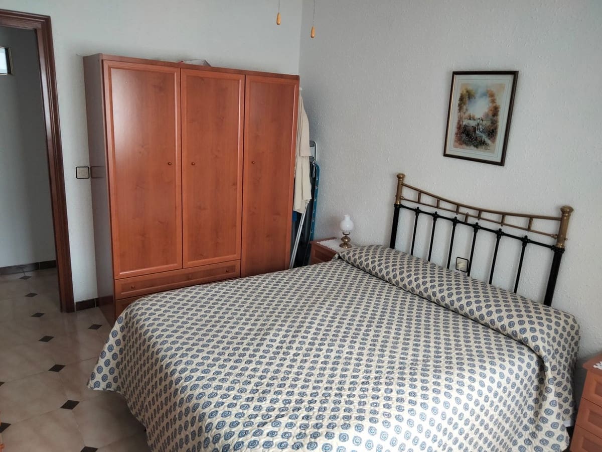 6 bedroom Townhouse for sale in Algodonales with garage - € 226,000 (Ref: 9084924)