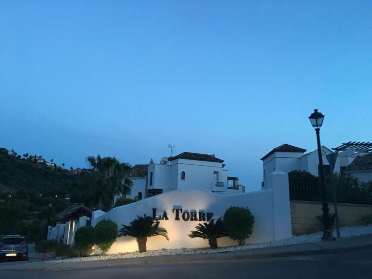 3 soveværelse Penthouse til salg i Benahavis med swimmingpool garage - € 480.000 (Ref: 9101402)